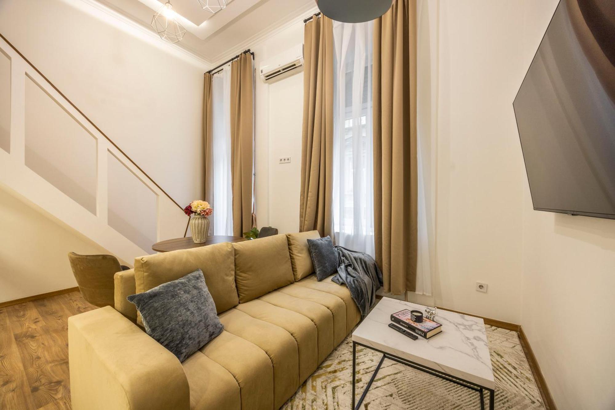 Charming Grand Residence In The Heart Of Budapest Exterior photo